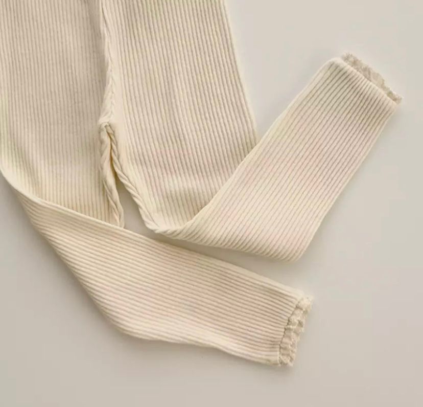 Legging à dentelle crème bébé fille